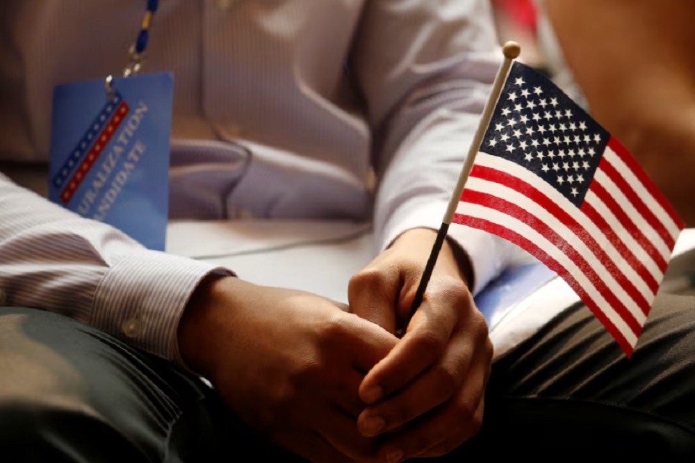 Reforço das Políticas de Imigração nos EUA: Visas em Risco para Estrangeiros