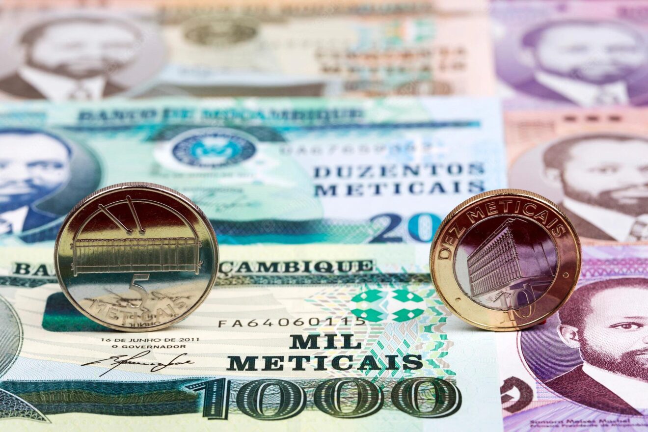 Todos os Pensionistas do Estado Recebem Pensões Através de Bancos