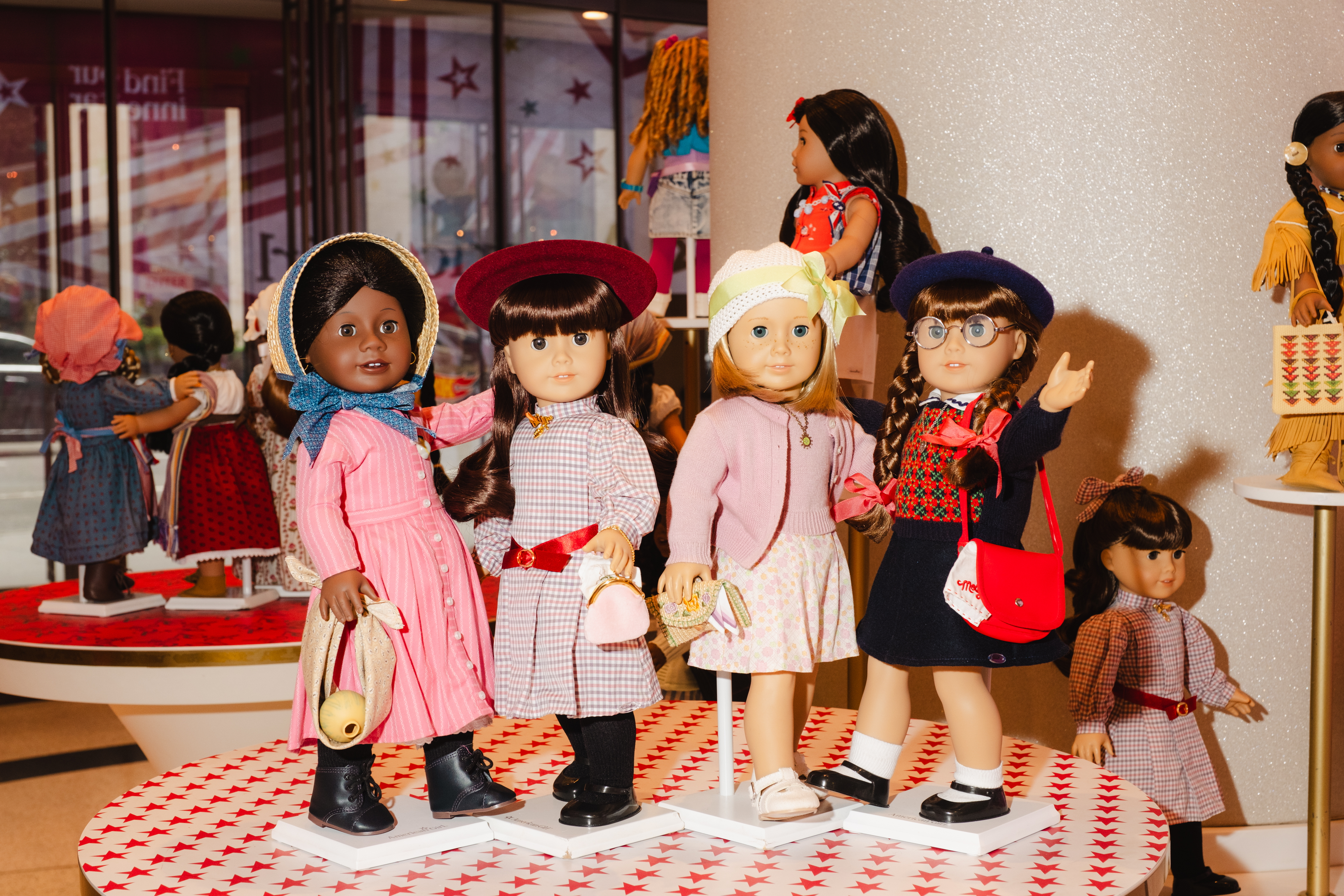 A Evolução de Samantha: A Nova Narrativa da Boneca Americana que Celebra 40 Anos