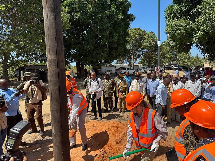 Início das Obras para Electrificação em Quionga