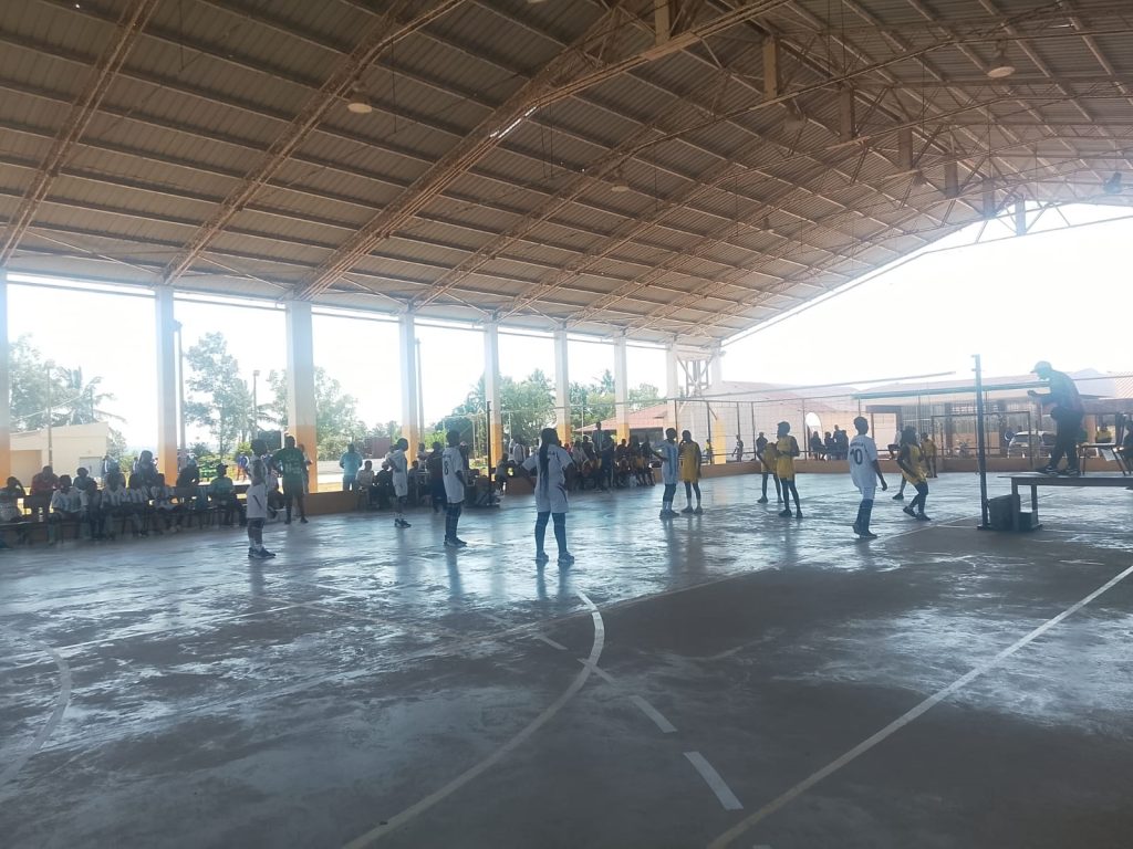 Desafios e Superações no Voleibol Feminino: Nampula e Inhambane em Destaque