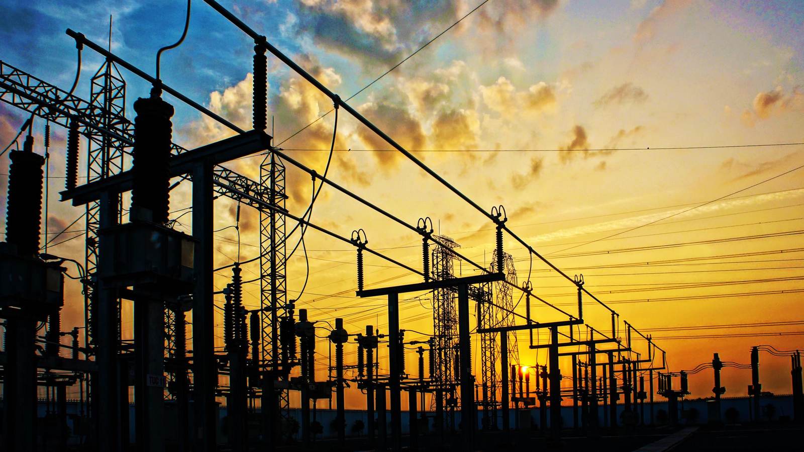 FUNAE Busca Parcerias e Financiamento para Expandir Acesso à Energia Solar Off-Grid