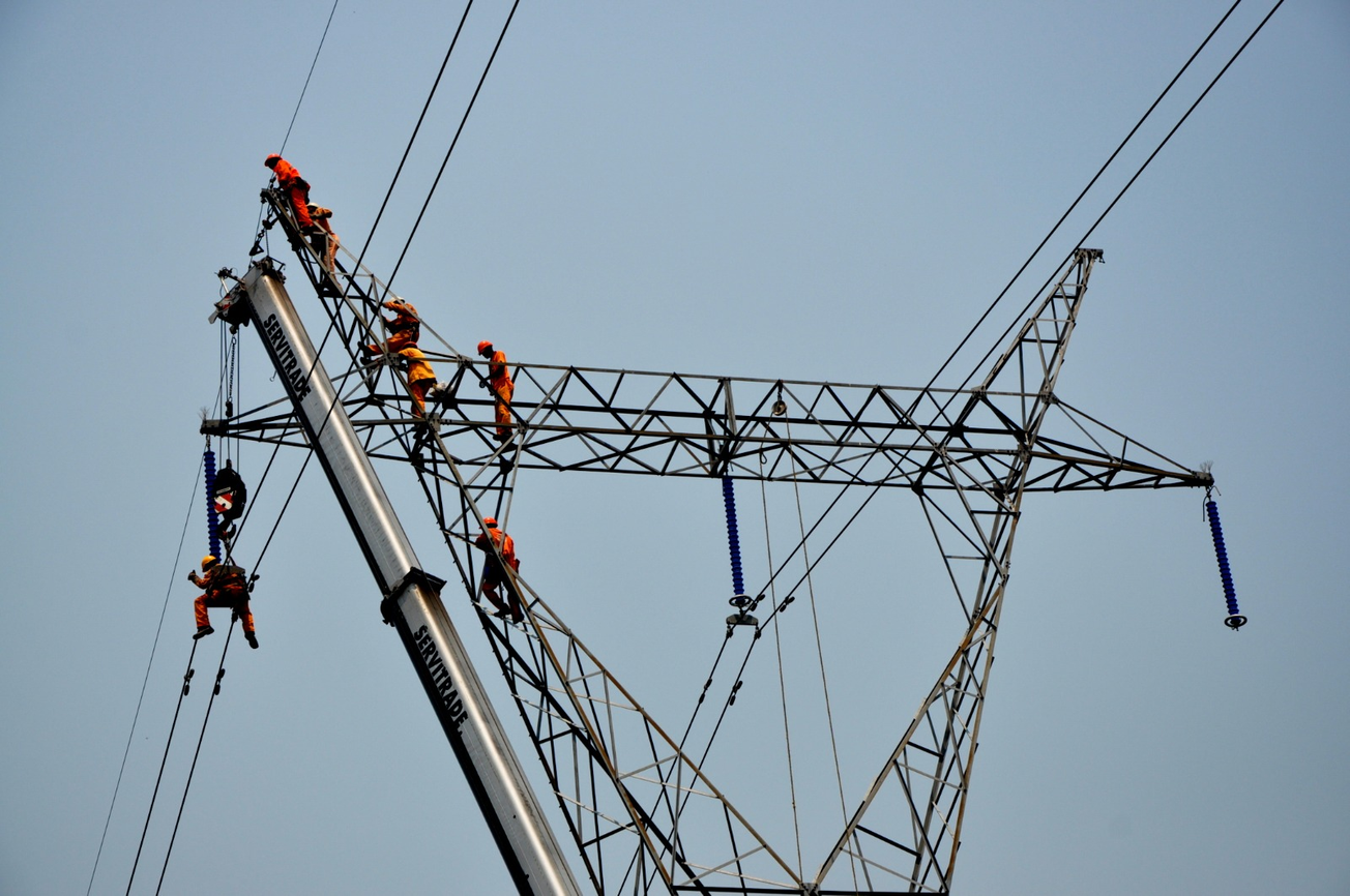 Desafios e Realidades da Electricidade de Moçambique: Lucros ou Ilusões?