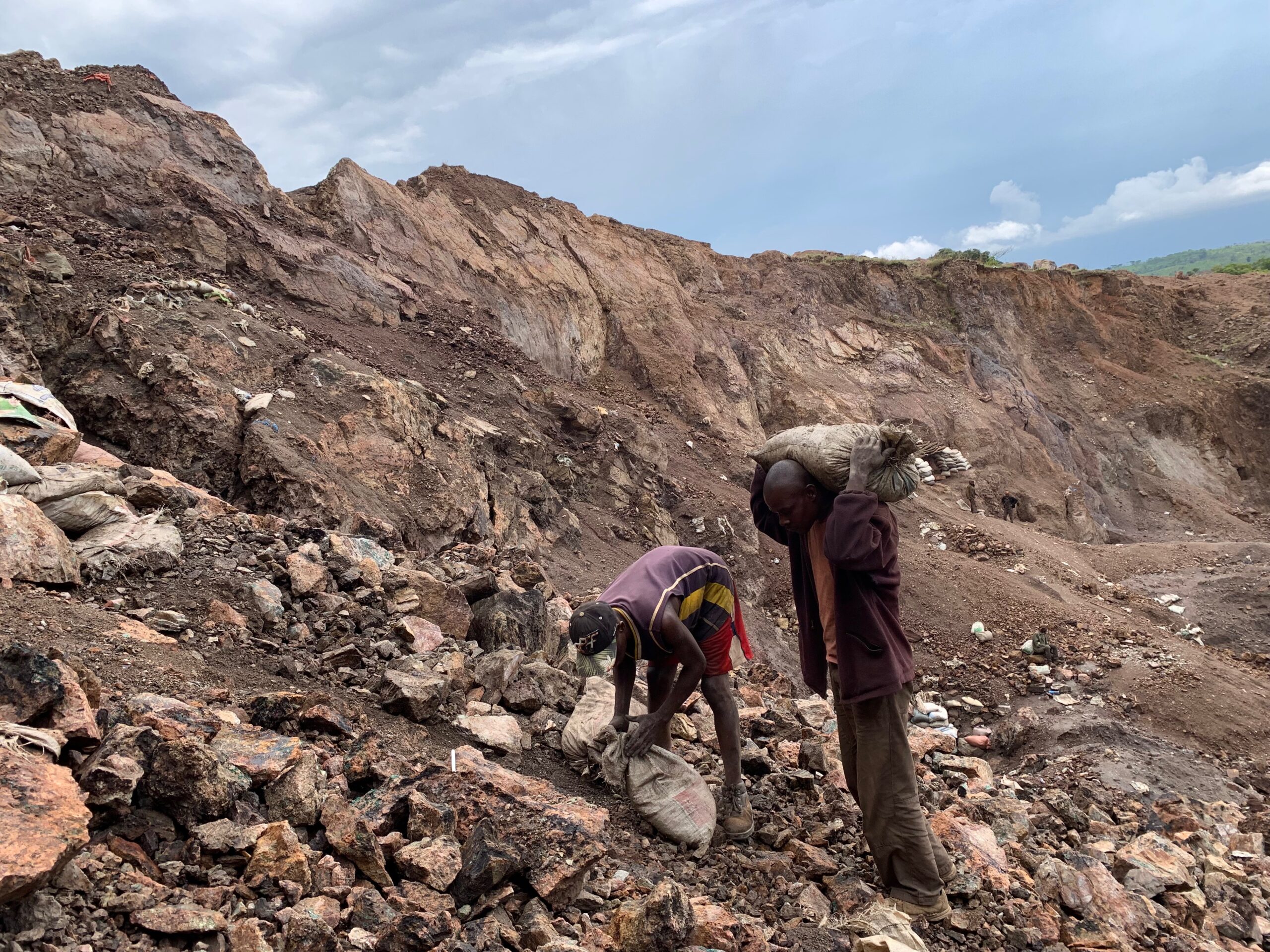 A Economia do Conflito: O Ciclo Vicioso da Guerra no Leste da República Democrática do Congo